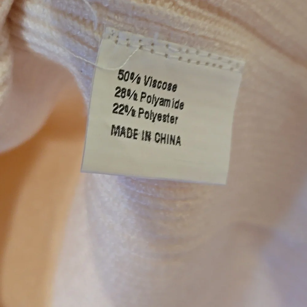 Zesica Cream Sweater Size XL - Picture 4 of 8